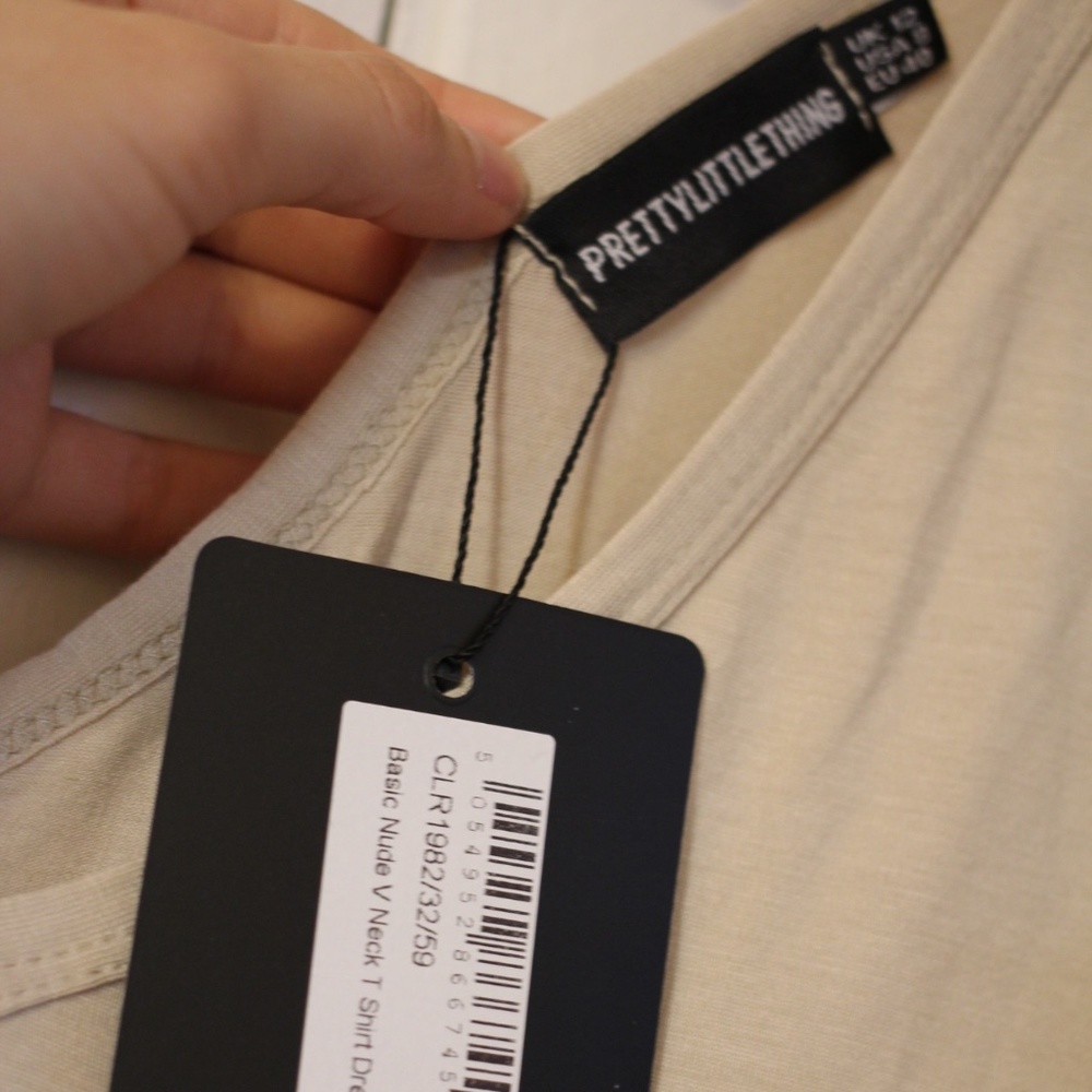 Dress - Picture 2 of 3